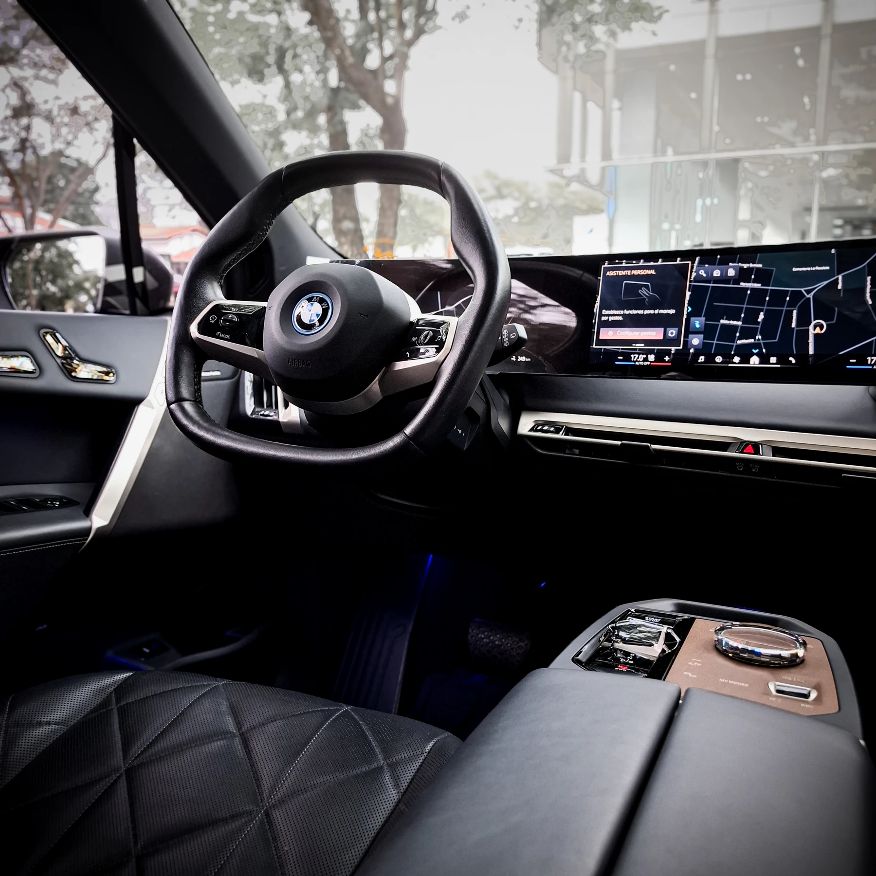 BMW iX xDrive50 - 2024