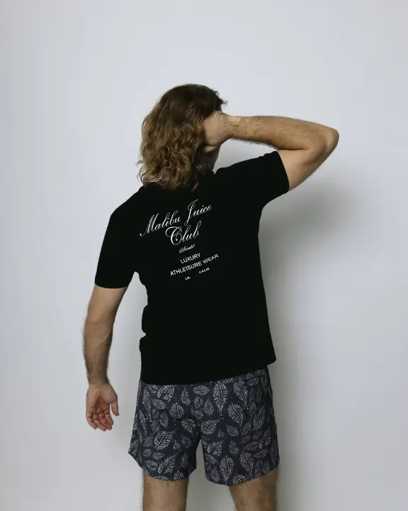 Remera Liberato Regular Fit Negra Malibu Juice Club