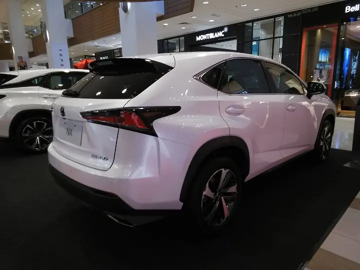 Lexus NX — fotografía real de referencia 3