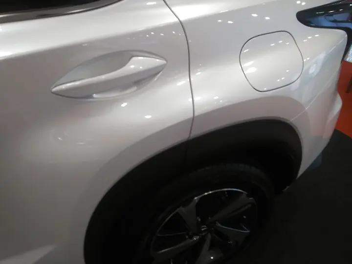 Lexus NX — fotografía real de referencia 6