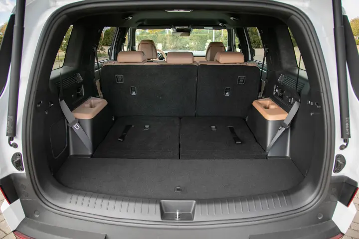 Hyundai Santa Fe — fotografía real de la unidad de referencia, vista 8