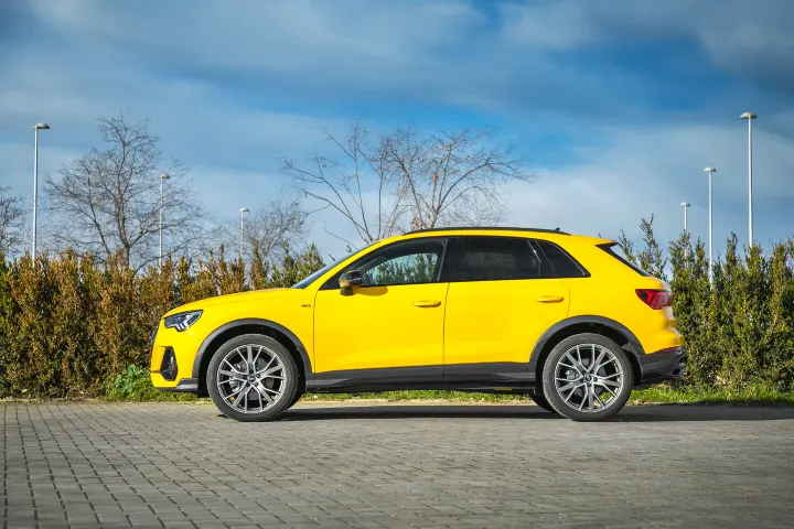 Audi Q3 — fotografía real de la unidad de referencia, vista 4