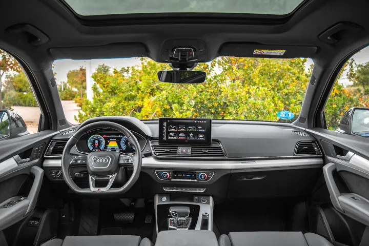 Audi Q5 — fotografía real de la unidad de referencia, vista 7