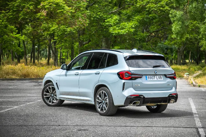 BMW X3 — fotografía real de la unidad de referencia, vista 4