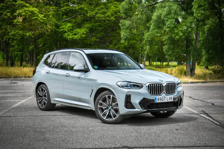 BMW X3 — fotografía real de la unidad de referencia, vista 1