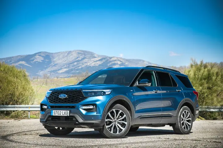 Ford Explorer — fotografía real de la unidad de referencia, vista 1