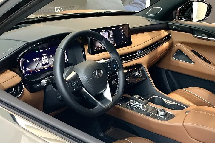 Infiniti QX60 — fotografía real de referencia 2