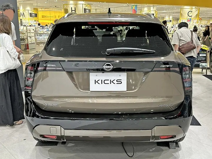 Nissan Kicks — fotografía real de referencia 3