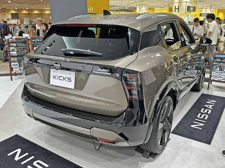 Nissan Kicks — fotografía real de referencia 4
