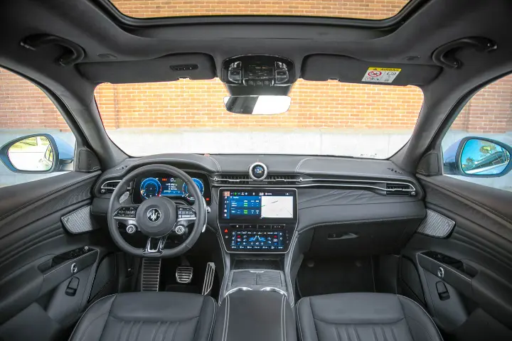 Maserati Grecale — fotografía real de referencia 5