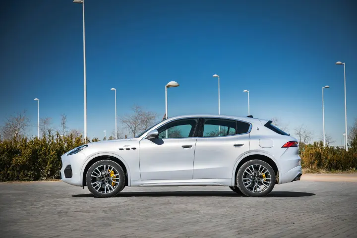 Maserati Grecale — fotografía real de referencia 2