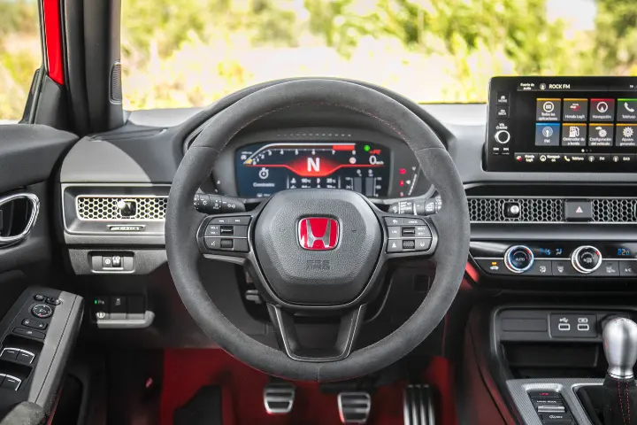 Honda Civic — fotografía real de la unidad de referencia, vista 8