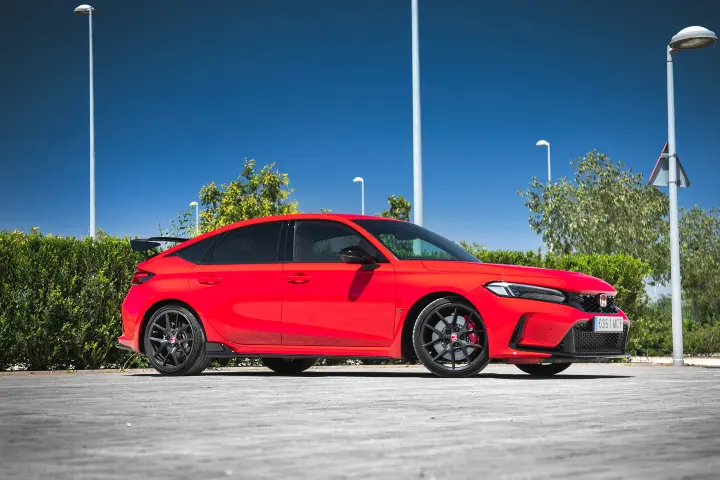 Honda Civic — fotografía real de la unidad de referencia, vista 2