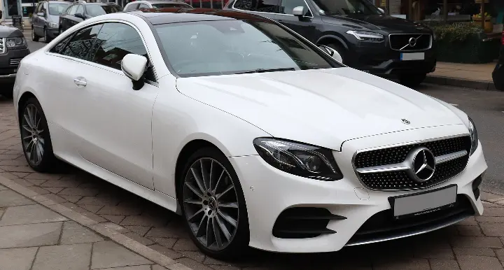 Mercedes-Benz Clase E Coupé 2017 - E 220 d Coupé AMG Line (C238) - Foto de referencia 1