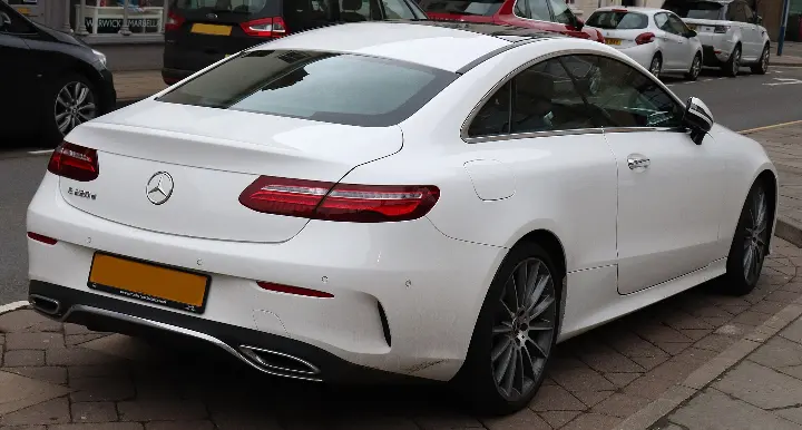 Mercedes-Benz Clase E Coupé 2017 - E 220 d Coupé AMG Line (C238) - Foto de referencia 2