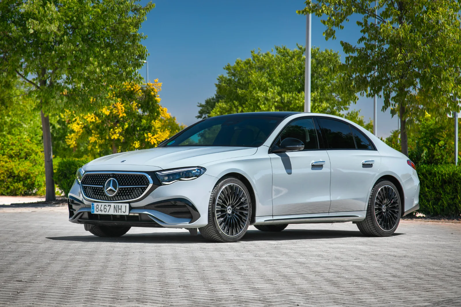 Mercedes-Benz Clase E — fotografía real de la unidad de referencia, vista 1