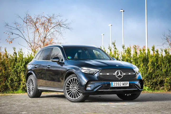 Mercedes-Benz GLC — fotografía real de la unidad de referencia, vista 1