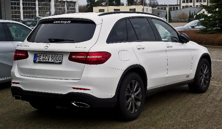 Mercedes-Benz GLC 2016 - 220 d 4MATIC AMG Line (X253) - Foto de referencia 2