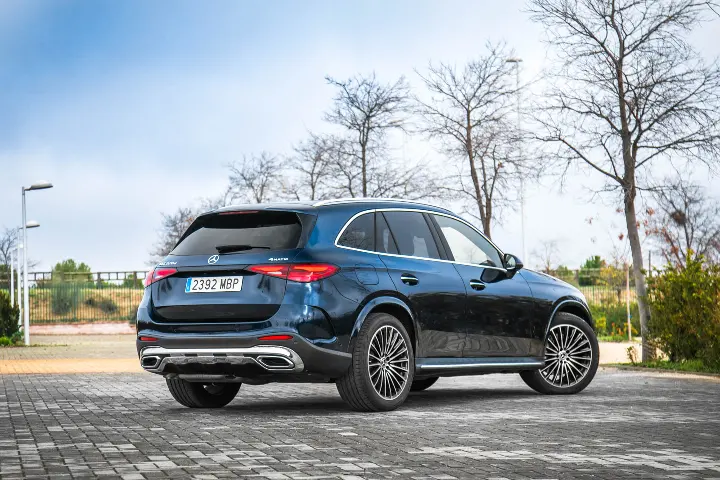 Mercedes-Benz GLC — fotografía real de la unidad de referencia, vista 5