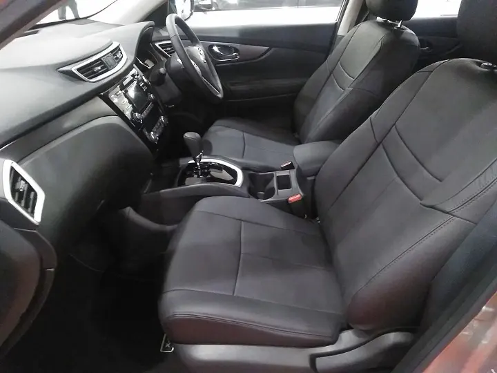Nissan X-Trail/Rogue — fotografía real de referencia 5
