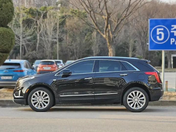Cadillac XT5 — fotografía real de referencia 2