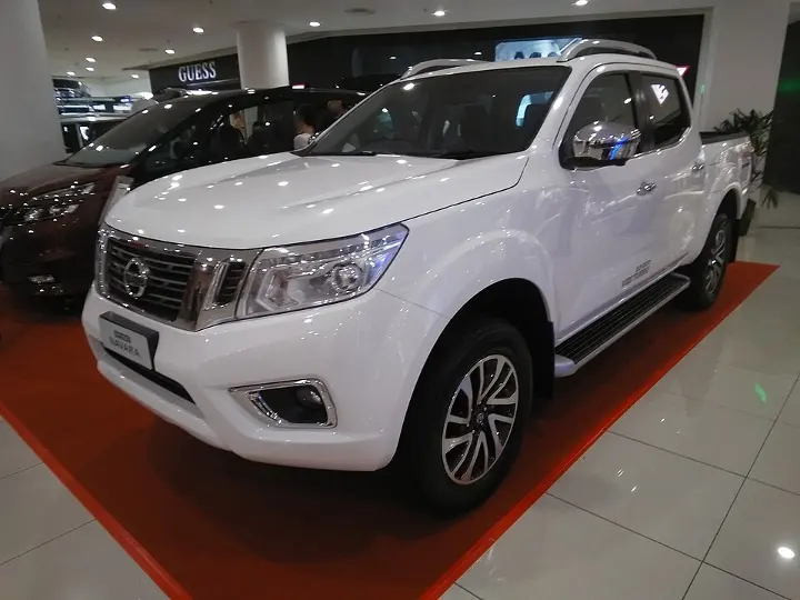 Nissan Frontier/Navara — fotografía real de referencia 2