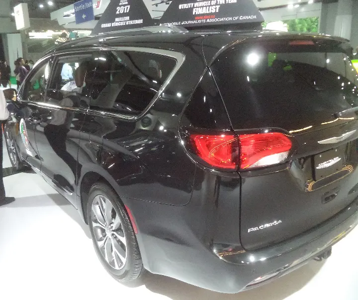 Chrysler Pacifica 2017 - Limited 3.6 V6 - Foto de referencia 2