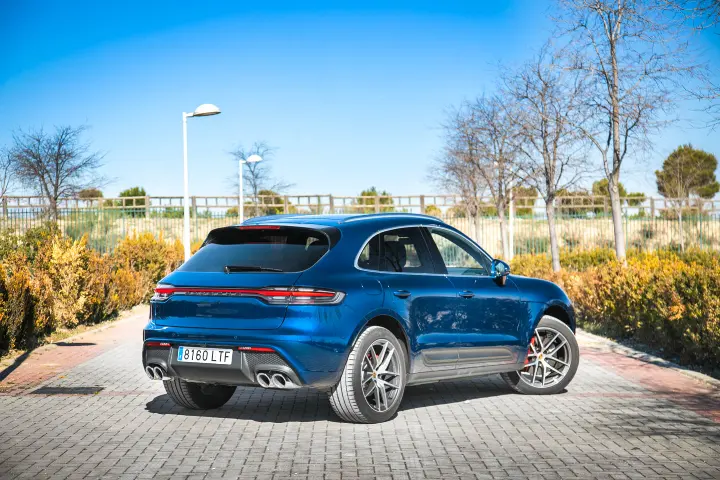 Porsche Macan — fotografía real de referencia 3
