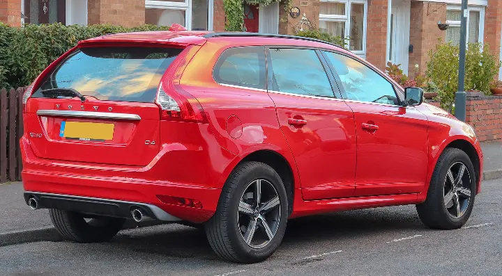 Volvo XC60 2017 - D4 R-Design Nav 2.0 - Foto de referencia 2