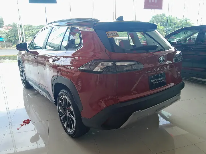 Toyota Corolla Cross — fotografía real de la unidad de referencia, vista 5
