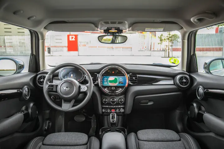 MINI Cooper — fotografía real de la unidad de referencia, vista 6