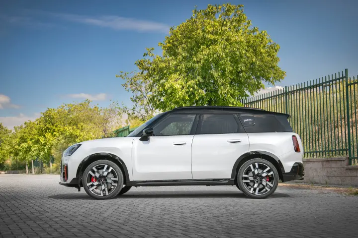 MINI Countryman — fotografía real de la unidad de referencia, vista 3