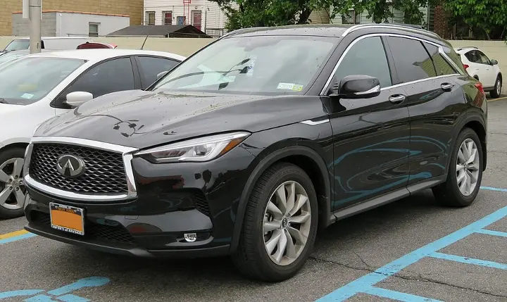 Infiniti QX50 — fotografía real de referencia 3