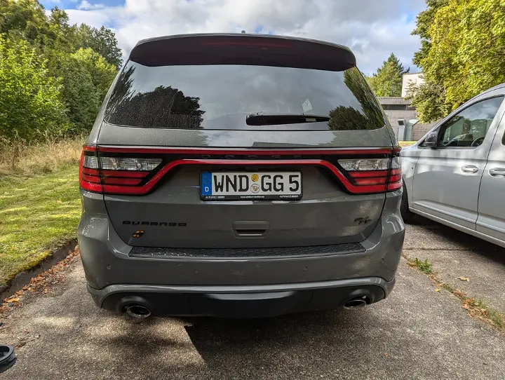 Dodge Durango — fotografía real de referencia 5