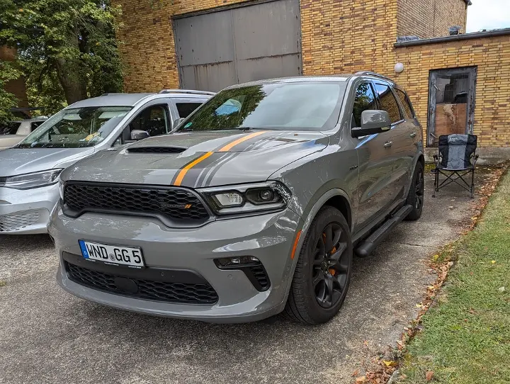 Dodge Durango — fotografía real de referencia 1