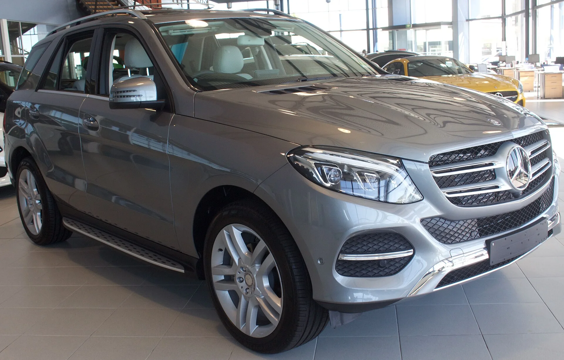 Mercedes-Benz GLE 2016 - 350 d 4MATIC (W166) - Foto de referencia 1