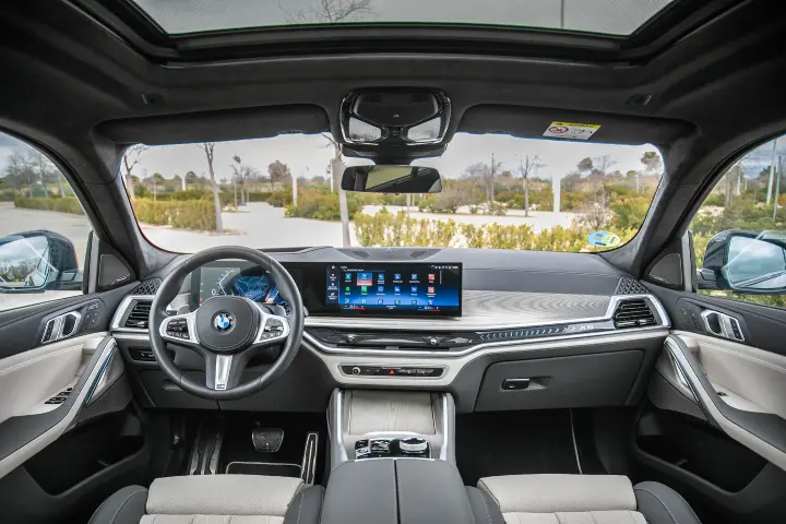 BMW X6 xDrive30d 2023 — fotografía real de la misma unidad de referencia