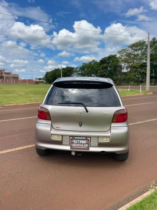 TOYOTA VITZ RS 2000