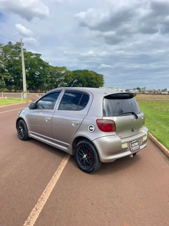 TOYOTA VITZ RS 2000