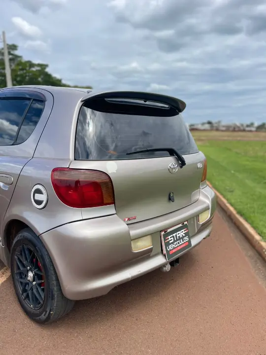 TOYOTA VITZ RS 2000